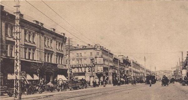 Центральный гастроном на Крещатике: каким он был на протяжении двух веков