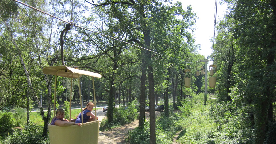 В Харькове запустили отремонтированную канатку