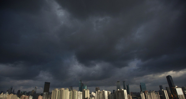 На побережье Восточного Китая обрушился мощный тайфун: эвакуированы 700 тысяч человек