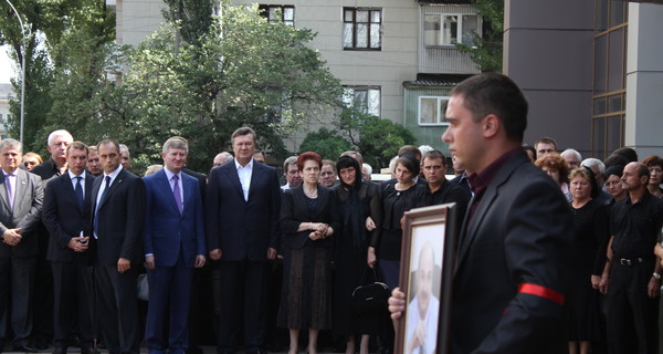 В Енакиево похоронили мэра