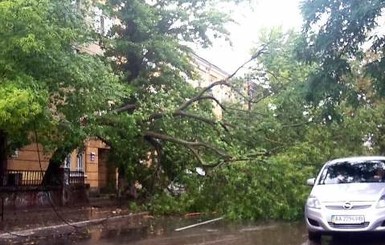 Киев утонул в огромной пробке