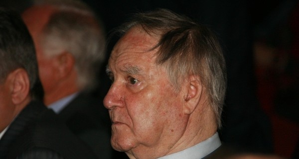 Скончался знаменитый телеведущий 