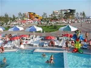 Трагедия в бердянском аквапарке: россиянка упала на мальчика, разорвав ему печень