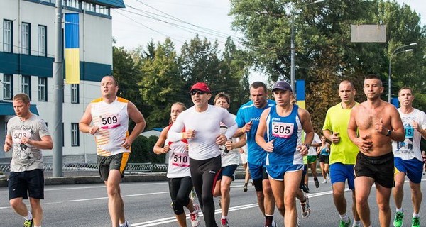 Мэр Харькова поучаствовал в кроссе ко Дню города