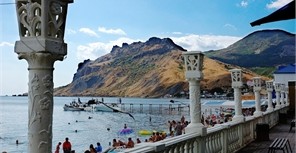 Отдыхаем в Коктебеле: как добраться, где остановиться, что посмотреть – полезные адреса и телефоны