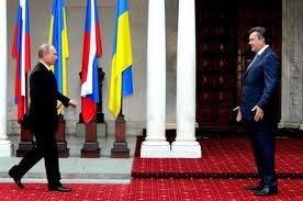 Путин поздравил Януковича с Днем Независимости