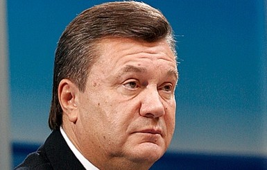 Янукович улетел на Афон к монахам 