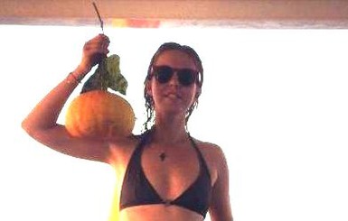 Собчак похвасталась фото в бикини с 