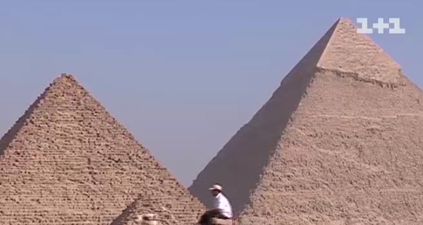 Наших туристок забыли в Египте: девушки спали на скамейках  и искали деньги на дорогу