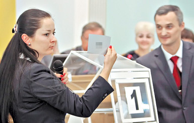 Социологи: ПР - лидер предвыборной гонки 