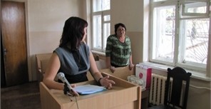 Донецкие учителя через суд загоняют нищего первоклашку в сиротский дом