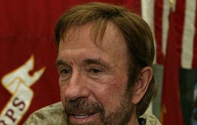 Суровый Чак Норрис предрек американцам тысячу лет тьмы