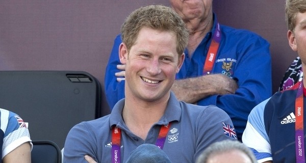 Участницу вечеринки принца Гарри арестовали за мошенничество