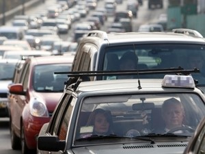 С осенью в Киев пришли километровые пробки