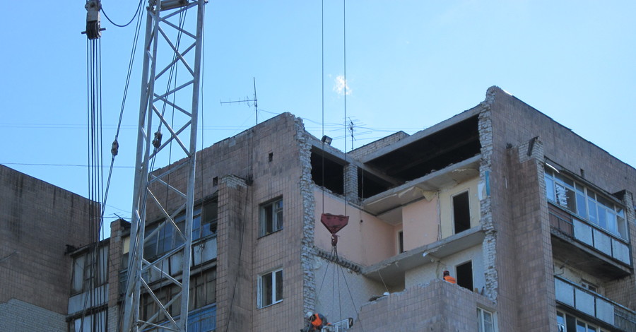 В Харькове строители начали разбирать взорвавшийся дом