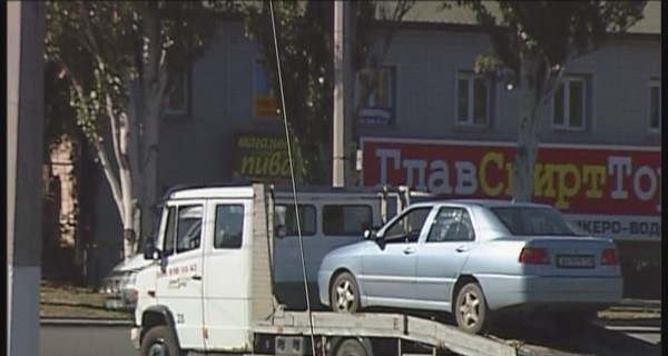 Сбив троих людей в Луганске, пьяный водитель хотел скрыться в Славянске