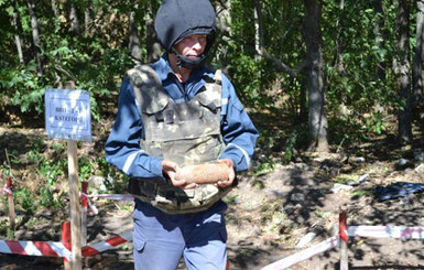 Жители одесского села сидят на пороховой бочке: в земле нашли тысячу снарядов