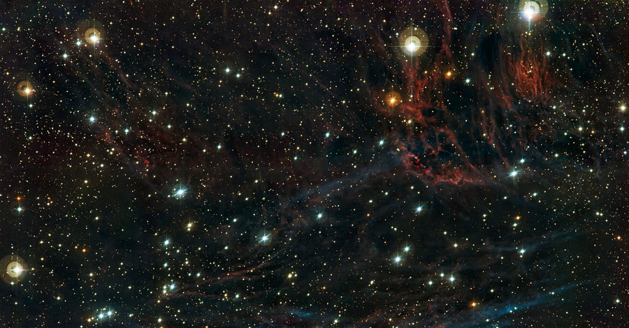 Космический телескоп сделал красочные снимки туманности 