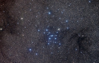 Телескоп сделал снимки ярчайшего звездного скопления Птолемея