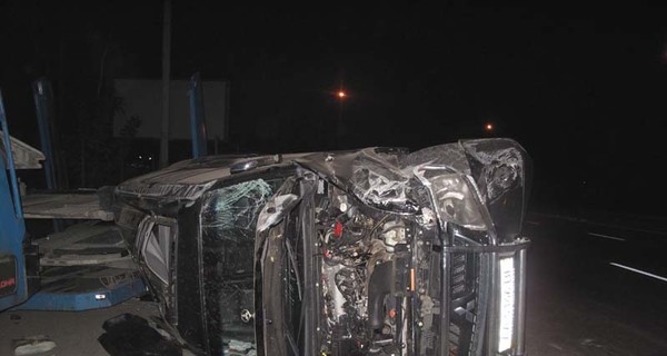 В Киеве внедорожник влетел под автовоз