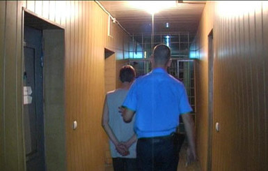 В Запорожье телефонными мошенниками оказались зэки