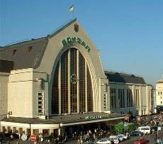 В Киеве ищут шутника, который заминировал вокзал 