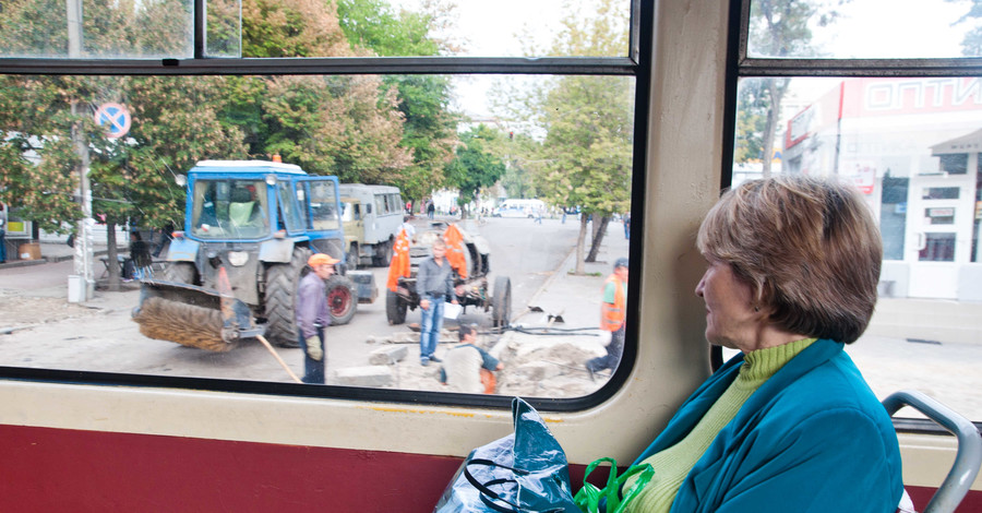 Большой ремонт: По трамвайным проездным можно будет ездить на троллейбусах 