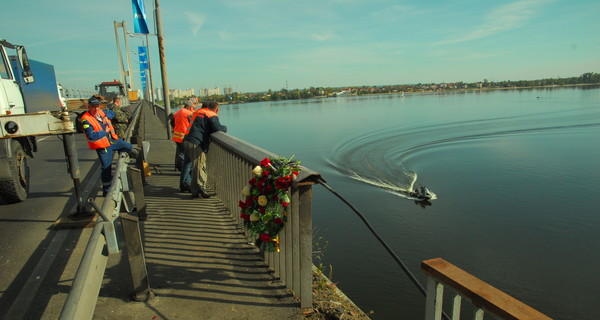 Жуткое ДТП на Южном мосту: Из 