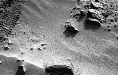 Curiosity обнаружил на Марсе след от человеческой ноги?