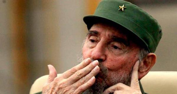 Фидель Кастро впервые за несколько месяцев появился на публике