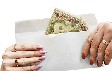Почему украинцы согласны получать зарплату в конвертах