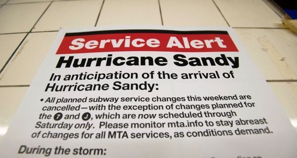 Жителей Нью-Йорка эвакуируют из-за нового шторма