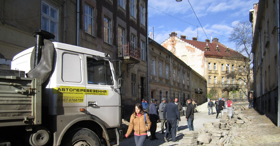 Большой ремонт: Улицу Короленко откроют 26 ноября