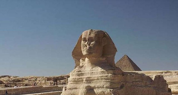 В Египте призывают разрушить статую Сфинкса