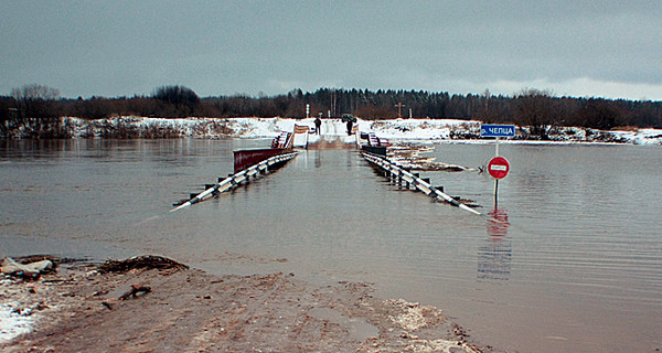 В России мост за 30 миллионов ушел под воду через месяц после открытия