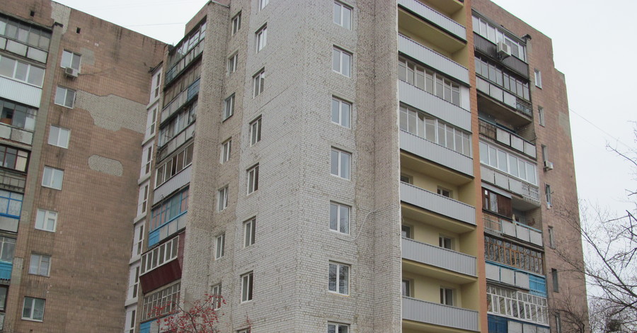 Часть жителей дома на Слинько обижена на строителей
