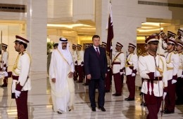 Янукович прилетел к шейху в Катар