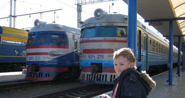 До Нового года еще месяц, а билетов на поезда уже не хватает