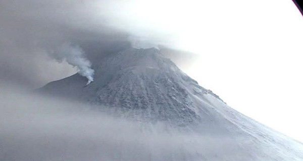 Вулкан Плоский Толбачик уничтожил две базы ученых