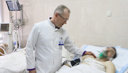 В Днепре врачи больницы Мечникова спасают жизни бойцов