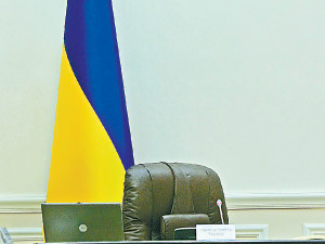Срочно требуется премьер: экономическое образование и знание украинского обязательны