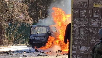 В Мариуполе взорвался автомобиль с полковником СБУ