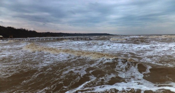 В Одессе снова прошел жуткий шторм