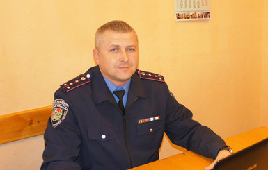 Луганский милиционер на досуге спас троих рыбаков