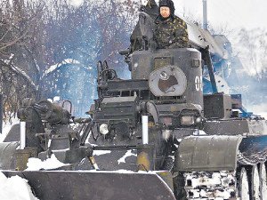 В заснеженных селах военнослужащих встречали как героев-освободителей