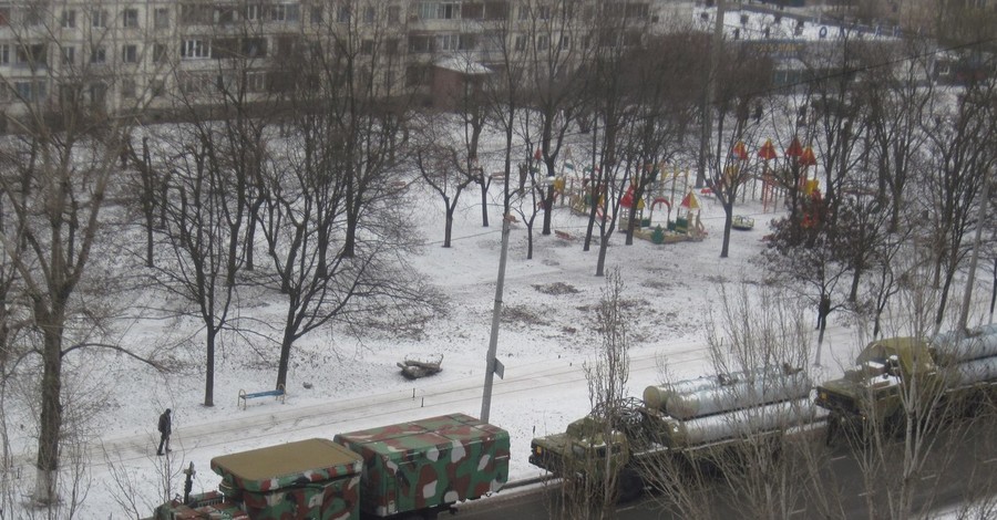 Перед концом света на улицы Одессы вывели военную технику