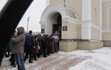 Отец семьи, которая погибла при взрыве в Харькове, хотел покончить с собой