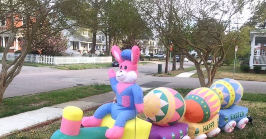 Семья американцев украсила дом 6000 тысячами пасхальных яиц