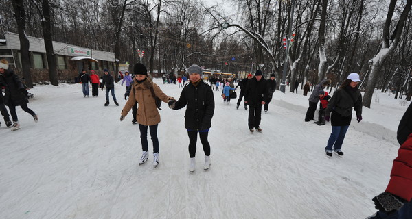 В каждом дворе Донецка заливают по катку