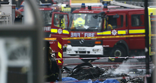 При падении вертолета в Лондоне погибли два человека